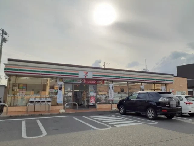 セブン-イレブン 岡崎上和田店まで1000m