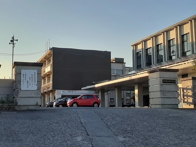 半田中学校まで850m