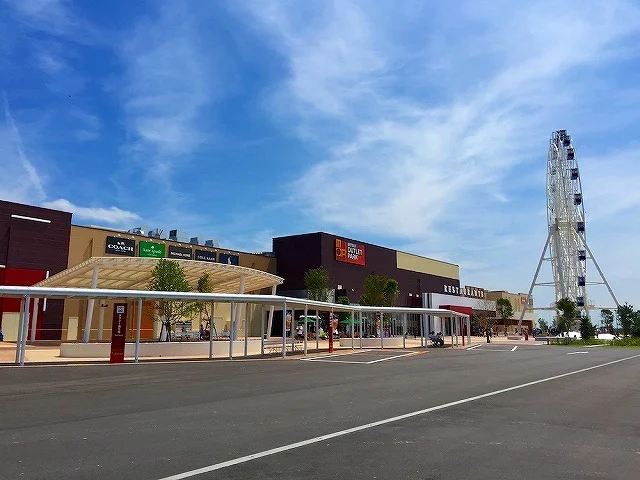 三井アウトレットパークまで2300m