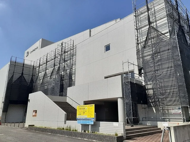 大東市立中央図書館まで1400m