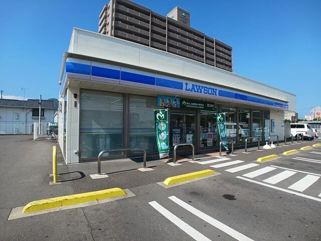 ローソン屋島西町店さんまで420m