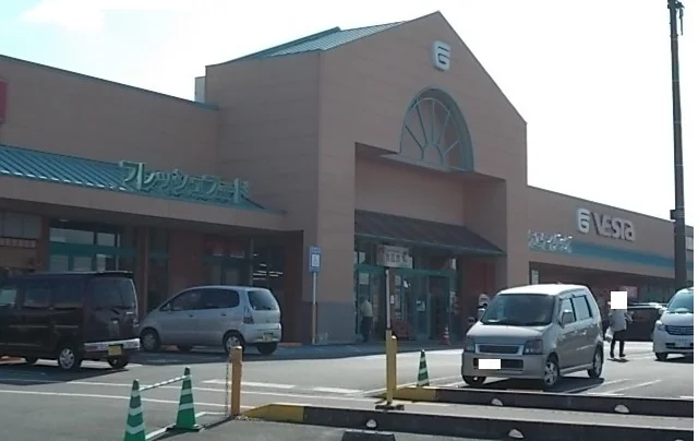 フジグラン十川店さんまで450m