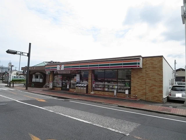 セブンイレブン柳井駅前店まで500m