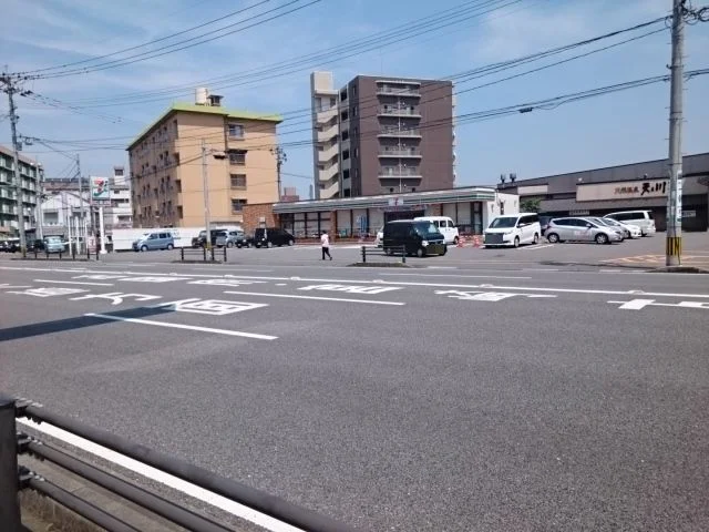 セブンイレブン」まで450m