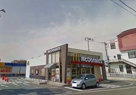 マクドナルド高場店まで500m