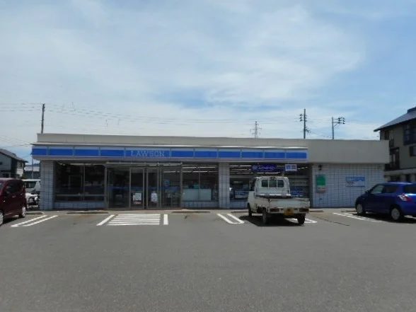 ローソンまで390m