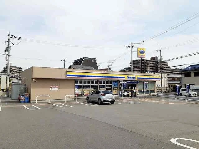 ミニストップ明石魚住清水店まで400m