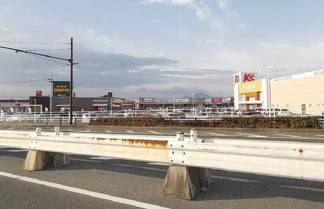 クロス２１ＵＴＯまで1800m