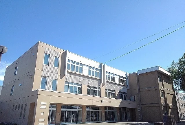 南線小学校まで300m