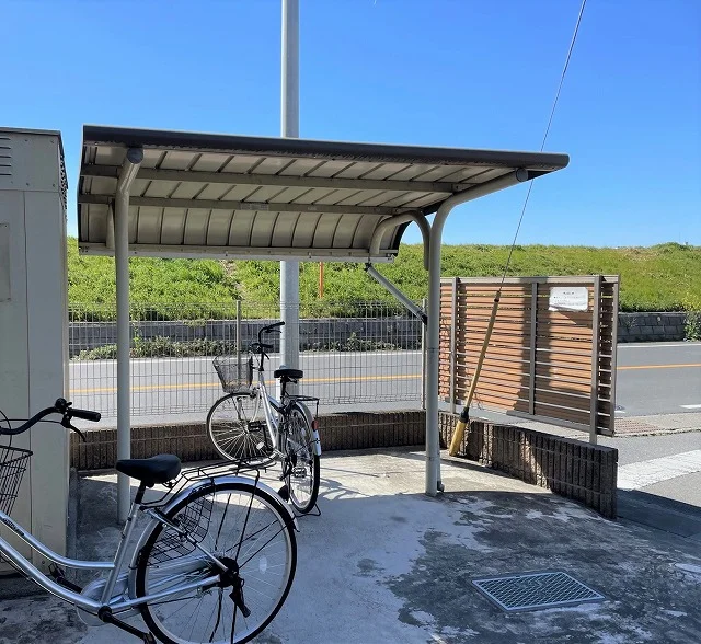 屋根付き駐輪場