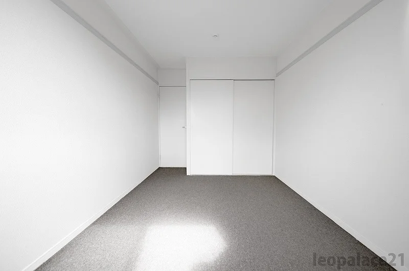 お部屋の仕様や設備は現況を優先します。