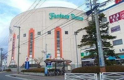 ラピアまで1900m