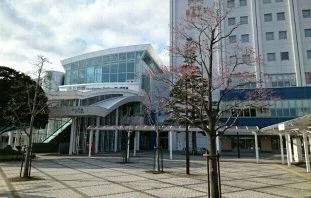 八戸駅まで2080m