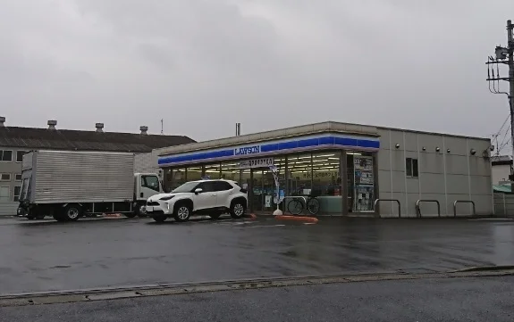 ローソン市原玉前店まで230m