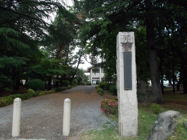 広丘小学校まで600m