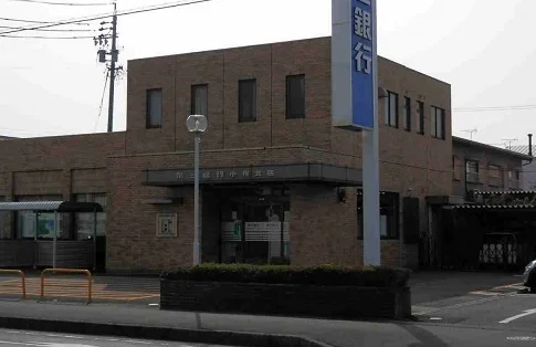 第三銀行まで1300m