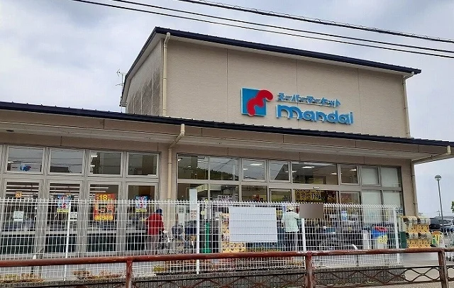 万代 樫原店まで400m