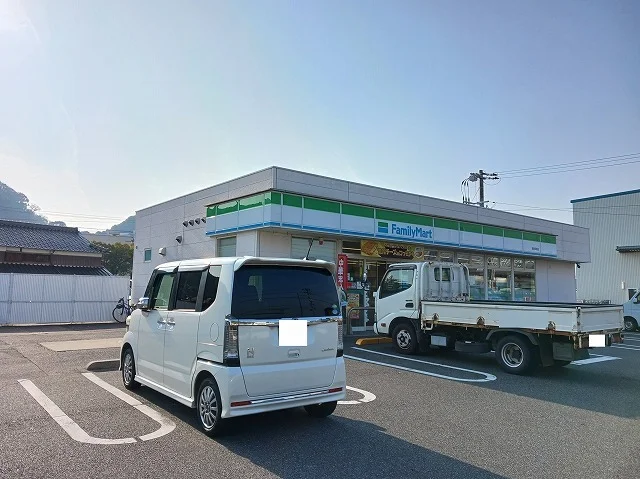 ファミリーマート周南栗屋店まで550m