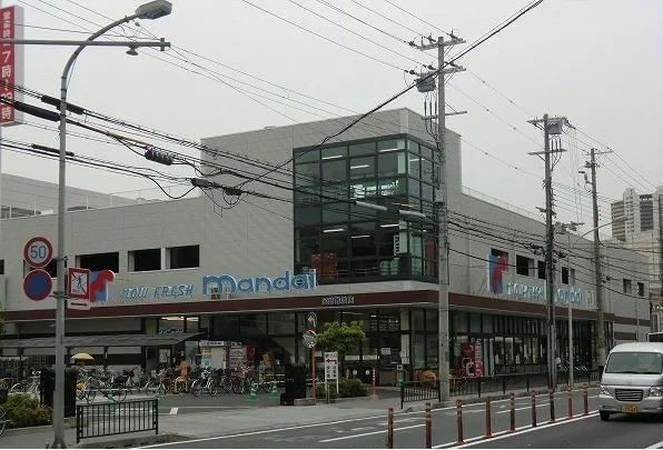 万代尼崎難波店まで650m