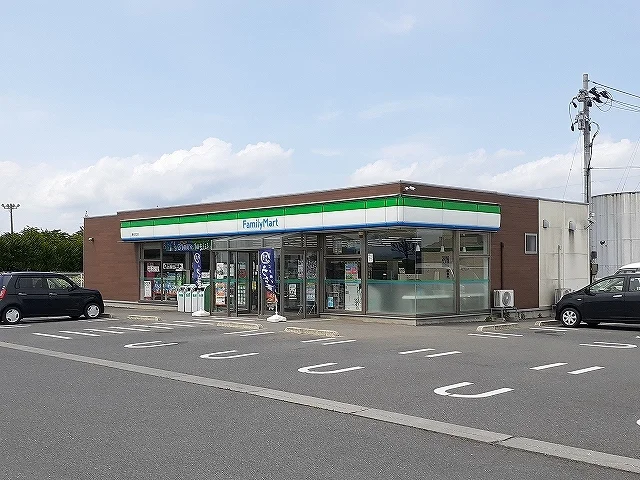 ファミリーマート涌谷渋江店まで900m