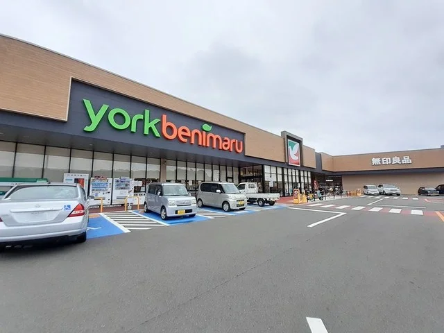 ヨークベニマル塩釜舟入店まで1702m