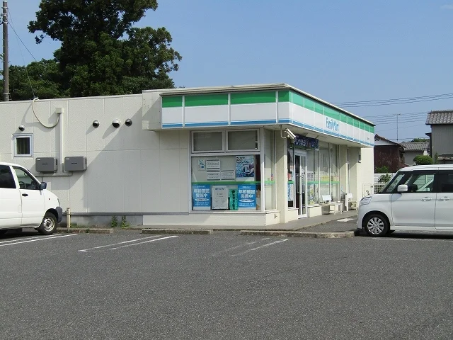 ファミリーマート茂原町保店まで450m