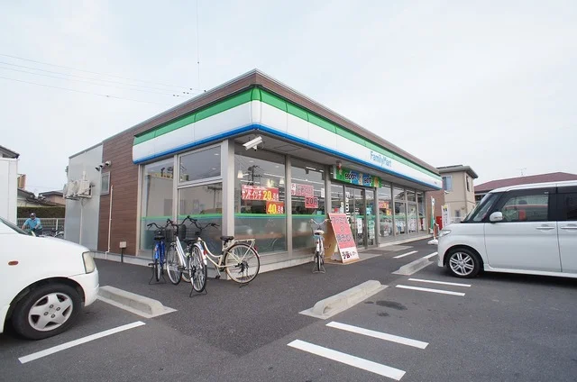 ファミリーマート鴨川横渚店まで500m