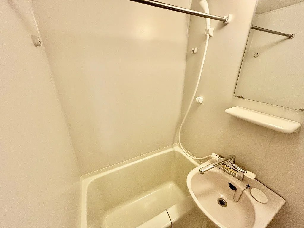 設備・仕様は号室により異なる為、現況を優先いたします。