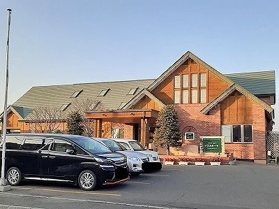 柳月トスカチーナまで1300m