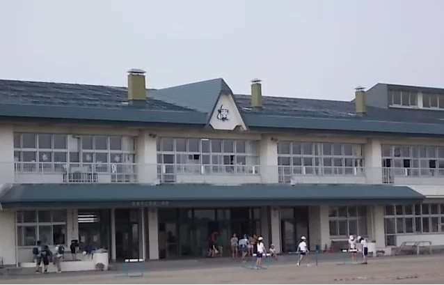 南城小学校まで450m