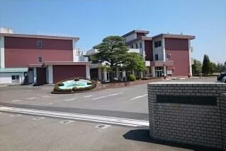 若草中学校まで360m