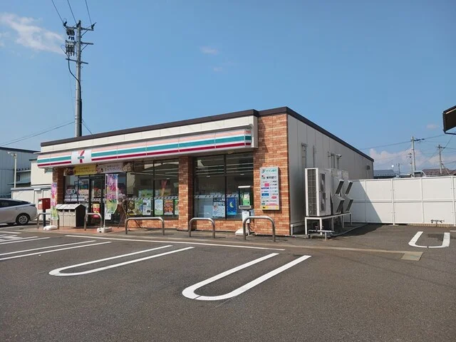 セブンイレブン会津城北店まで743m
