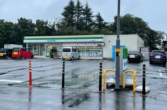 ファミマ　さいたま堀崎店まで450m