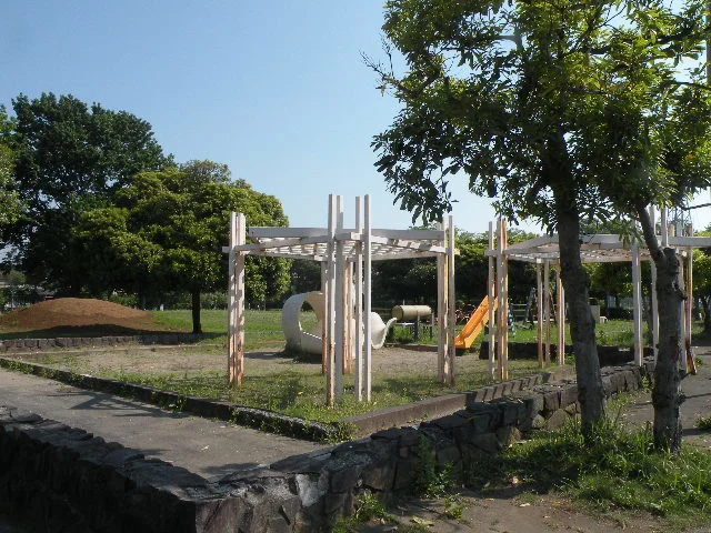 公園まで300m