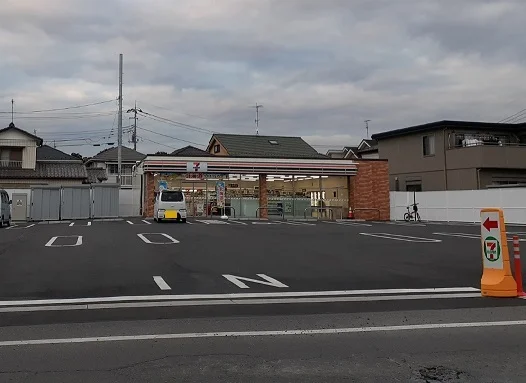 セブン　さいたま南中野北店まで450m