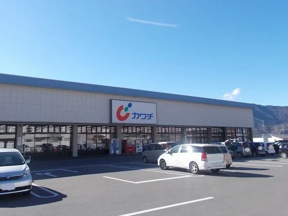 カワチ薬局まで750m