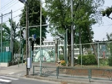 相原小学校まで300m