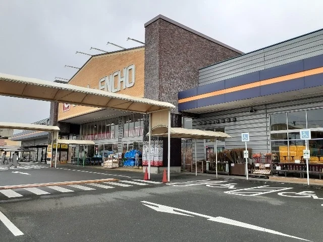 ジャンボエンチョー磐田店まで1100m