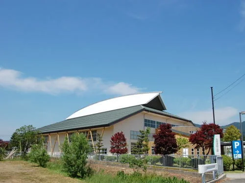 丸岡運動公園まで1600m