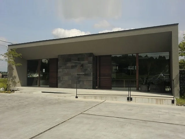 ベッカライ・フジムラまで1500m