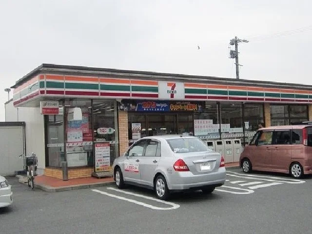 セブンイレブンまで500m