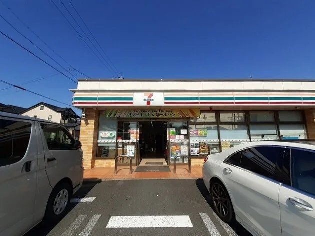 セブンイレブンまで260m