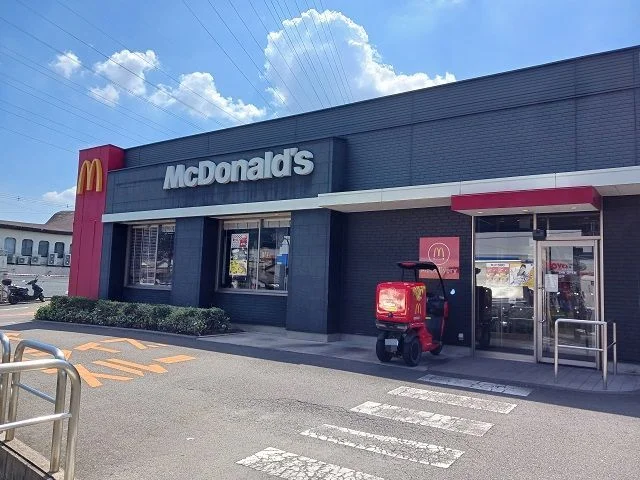 マクドナルド外環大東店様まで240m