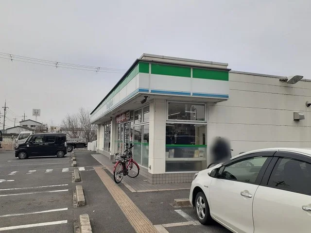 ファミリーマート新町店様まで843m