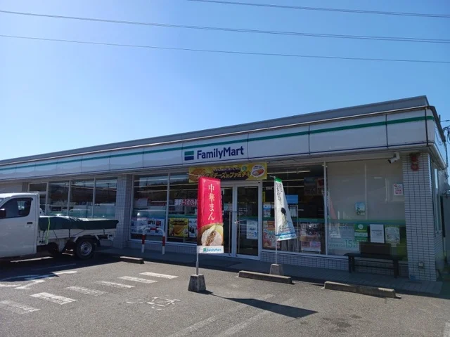 ファミリーマート奈良藤ノ木台まで350m