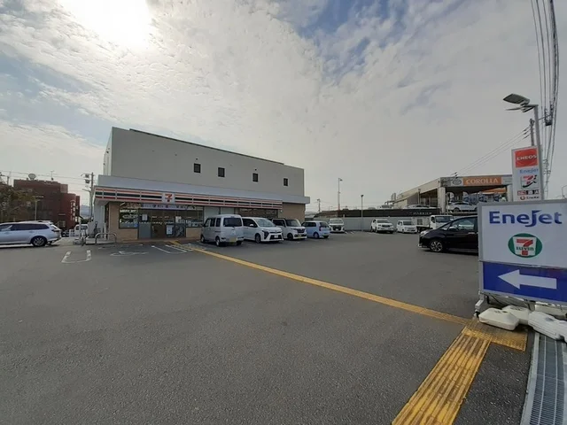 セブン-イレブン高知曙町１丁目まで350m