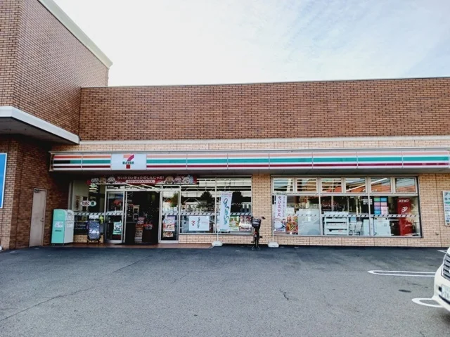 セブンイレブン北井門2丁目店様まで1000m