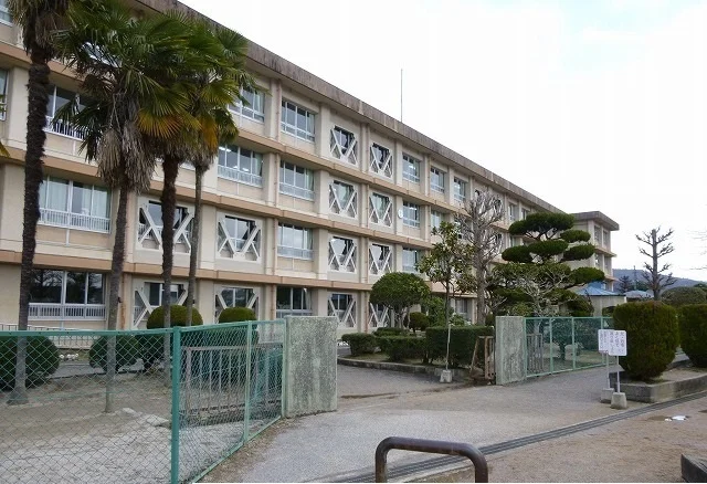 十日市小学校まで400m