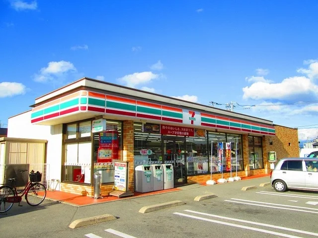 セブンイレブンまで1100m