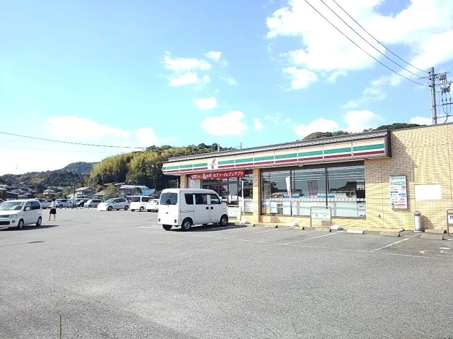 セブンイレブンまで300m